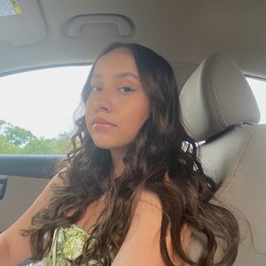 Meet your Posher, Jascenia